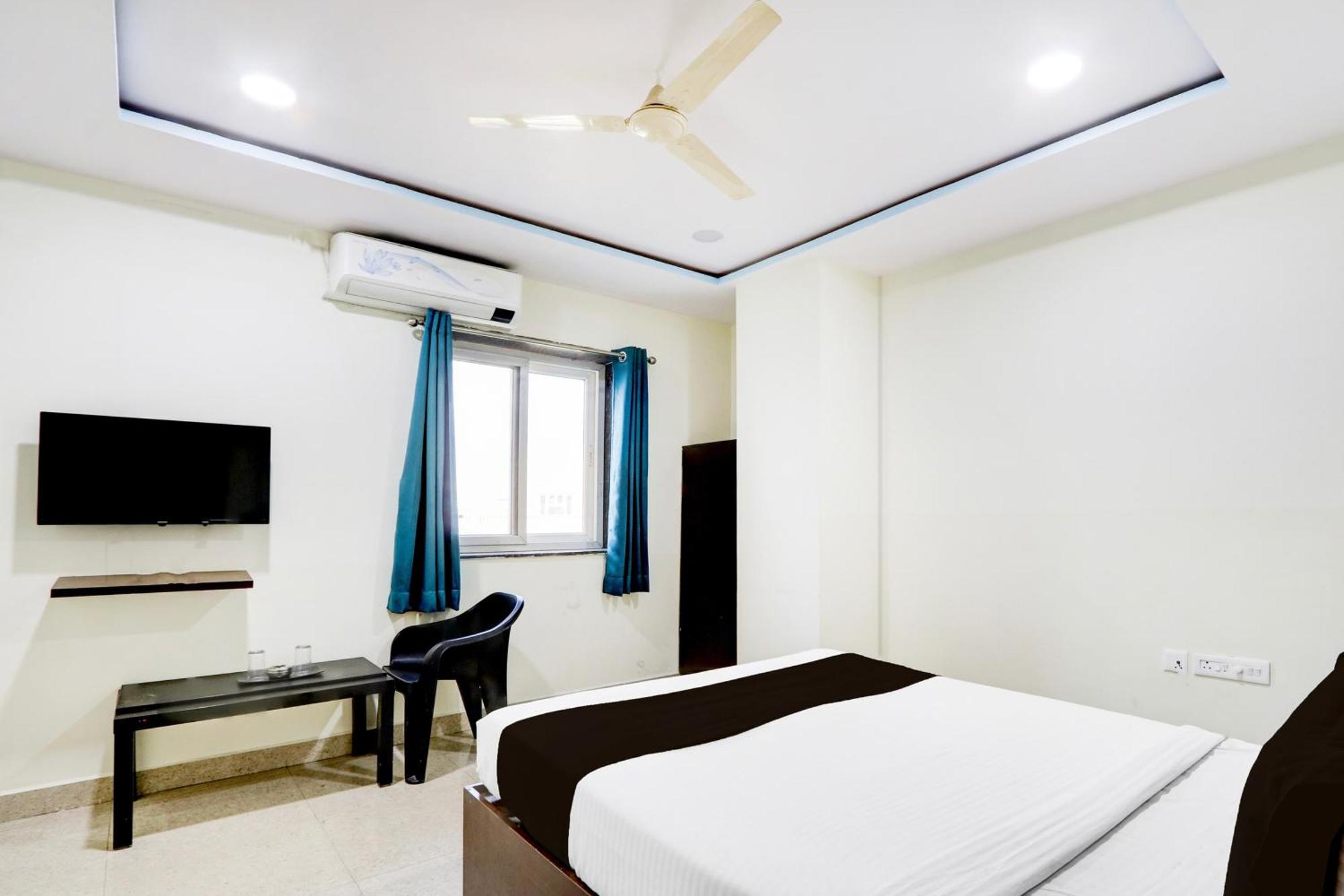 At Home Hotel Darbar Hyderabad Exterior foto