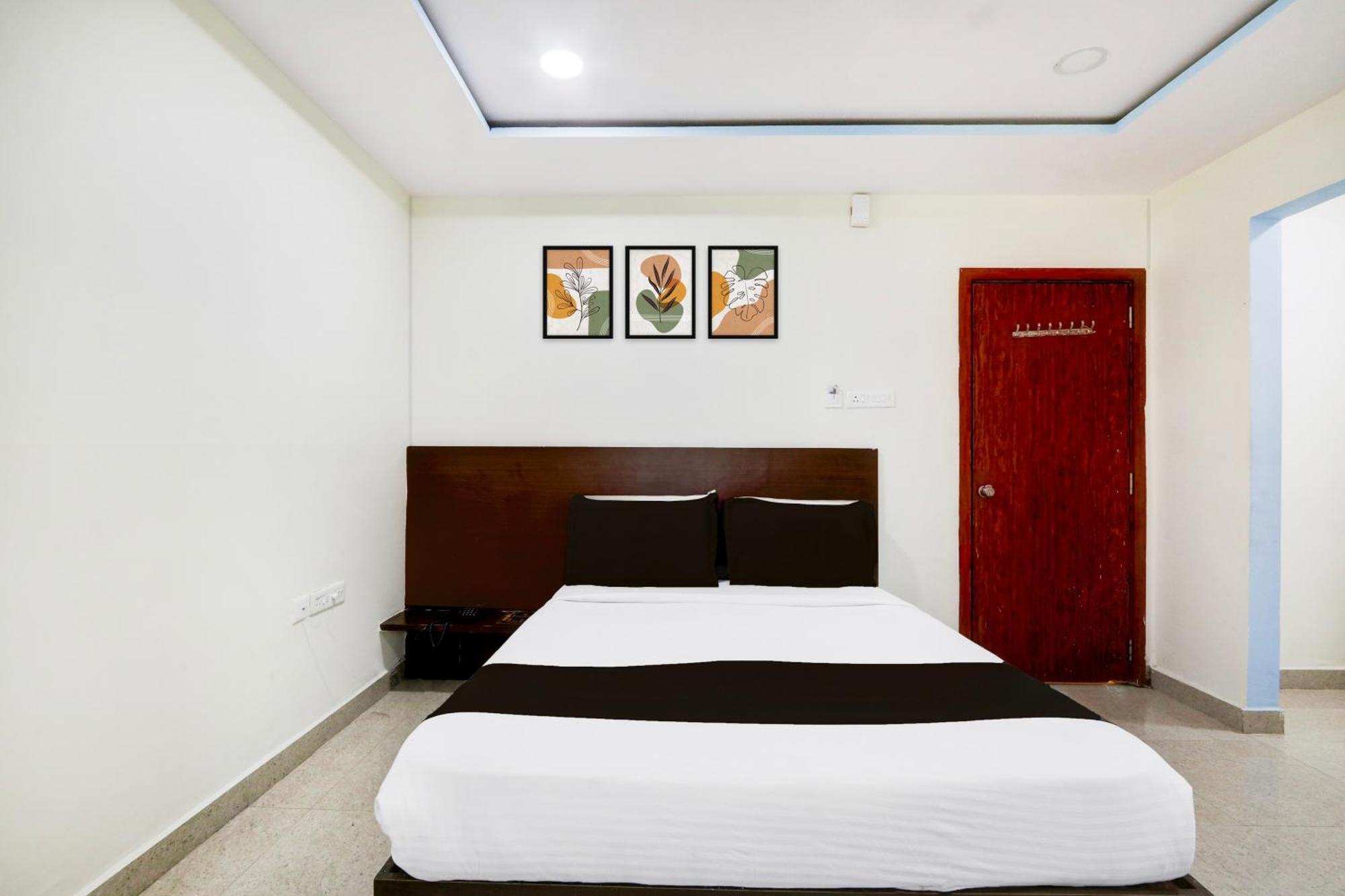 At Home Hotel Darbar Hyderabad Exterior foto