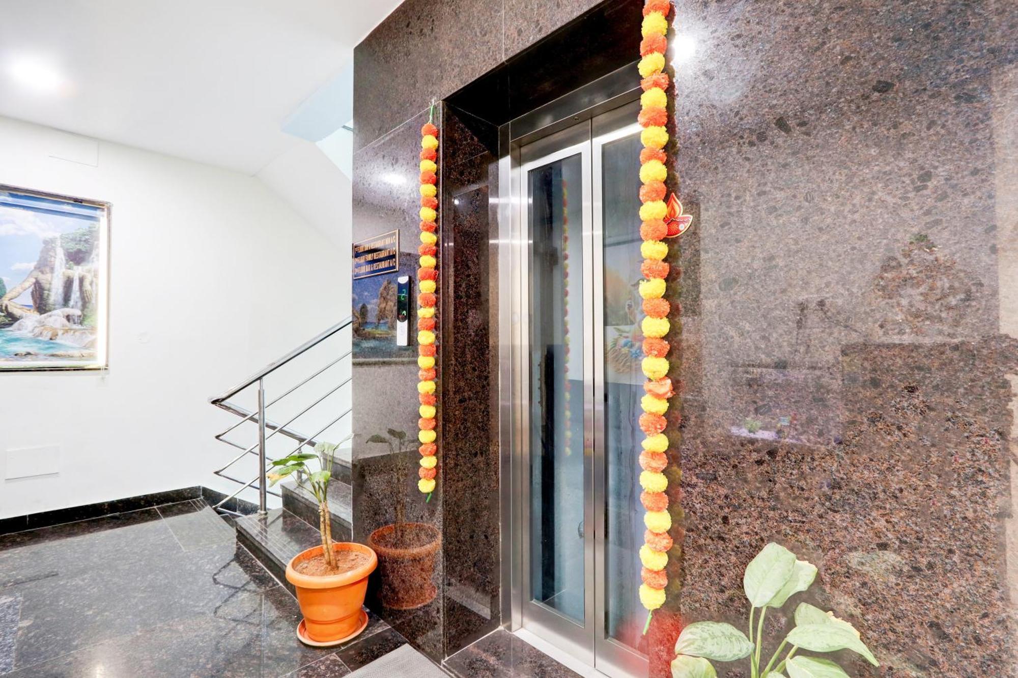At Home Hotel Darbar Hyderabad Exterior foto